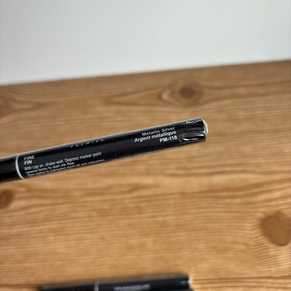 Lot Of 4 Sealed PM-118 Prismacolor Metallic Silver Markers - Picture 4 of 5